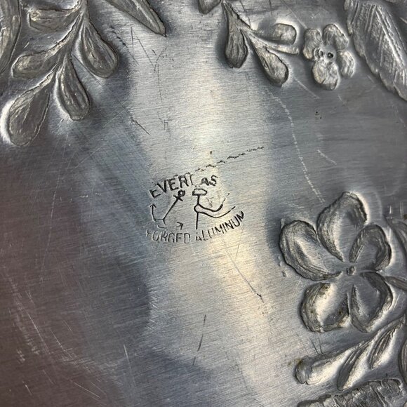 Everlast Forged Aluminum Floral Serving Tray With Handles VTG Rectangular Design - Picture 7 of 7